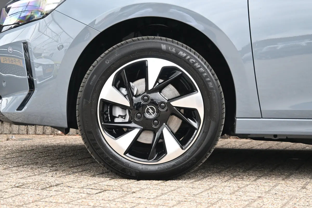Electric Long Range GS 51 kWh DEMO-DEAL! | Stuur/Stoelverwarming | Navigatie | Dodehoek-Detectie | Keyless-Entry | Sportstoelen | !!