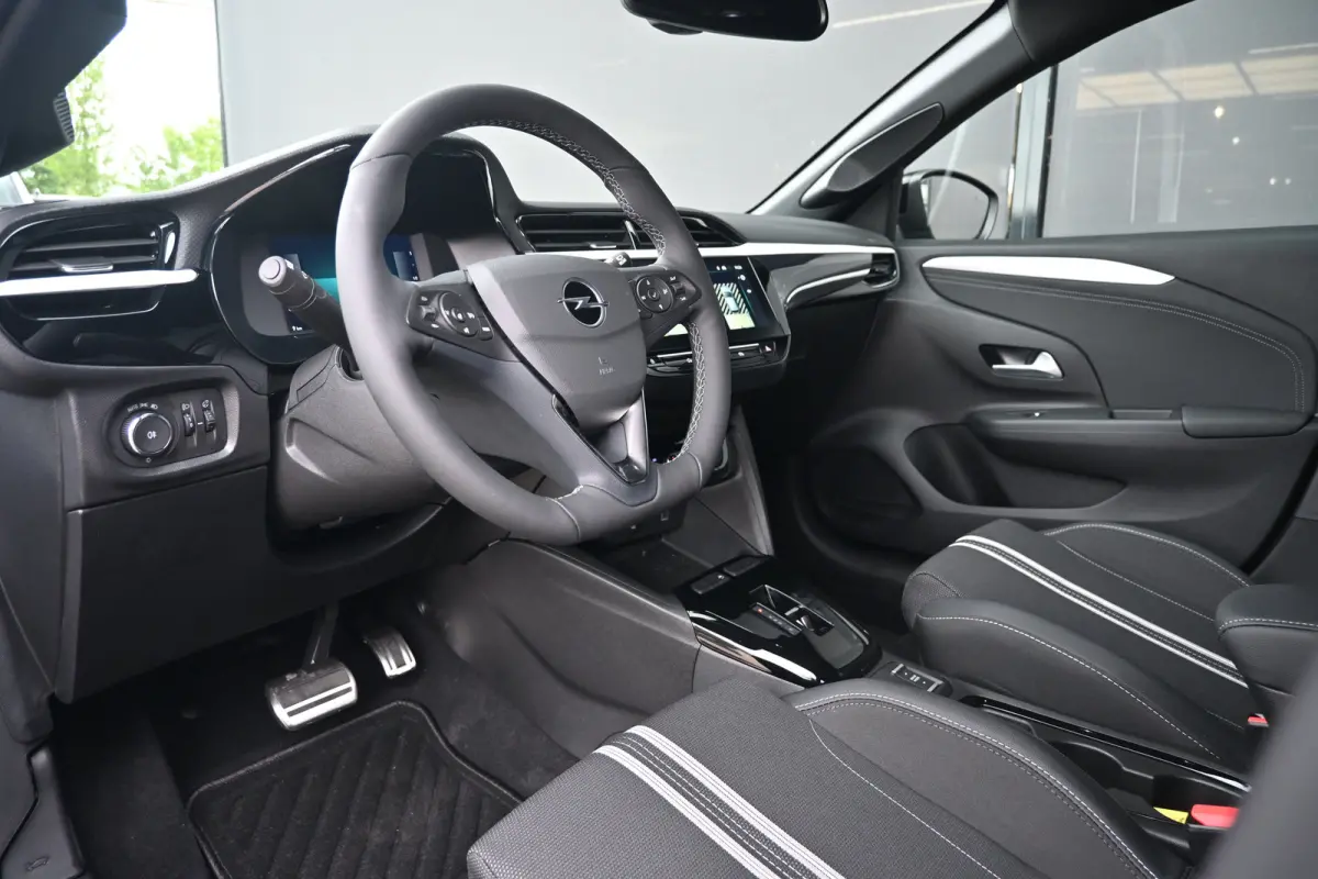 Electric Long Range GS 51 kWh DEMO-DEAL! | Stuur/Stoelverwarming | Navigatie | Dodehoek-Detectie | Keyless-Entry | Sportstoelen | !!