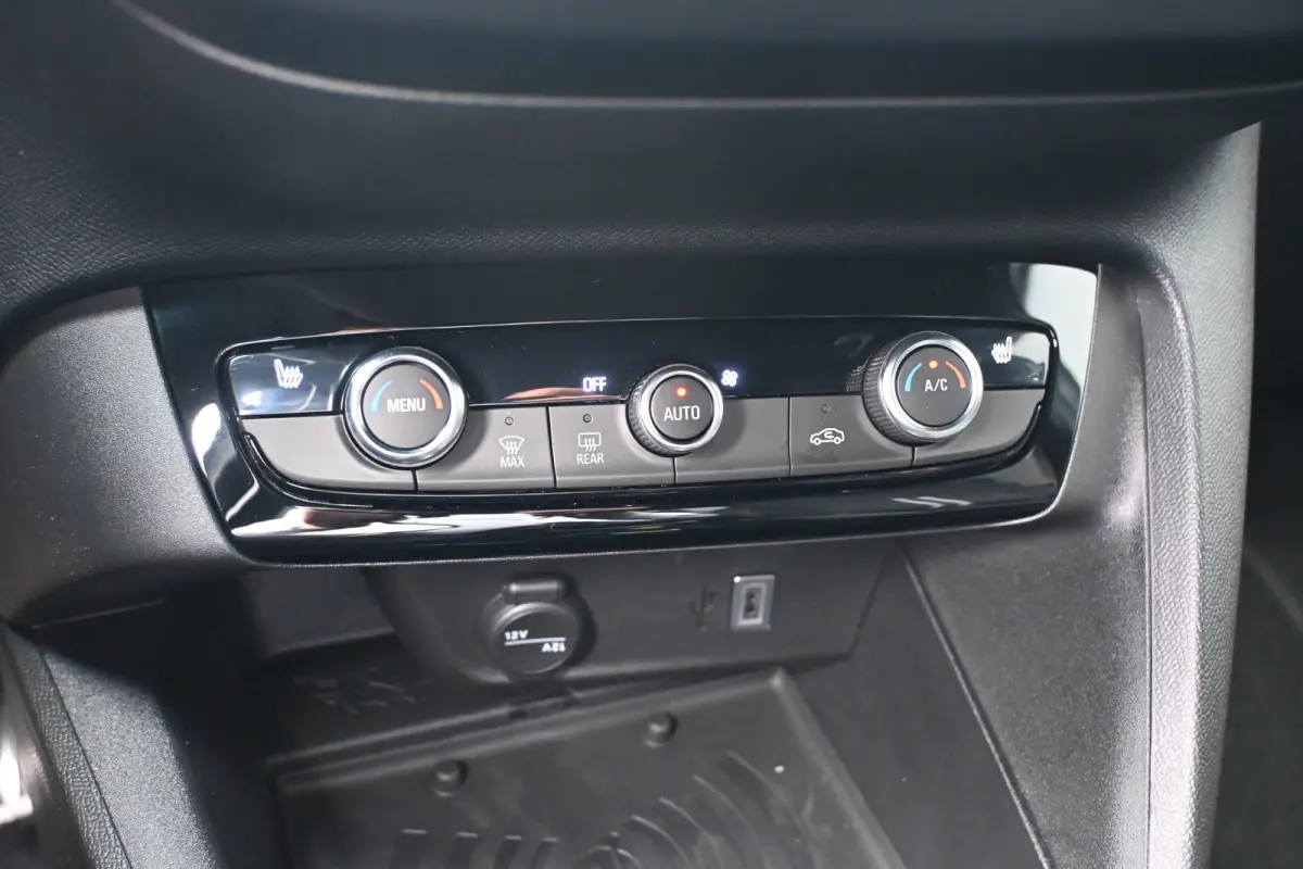 Electric Long Range GS 51 kWh DEMO-DEAL! | Stuur/Stoelverwarming | Navigatie | Dodehoek-Detectie | Keyless-Entry | Sportstoelen | !!