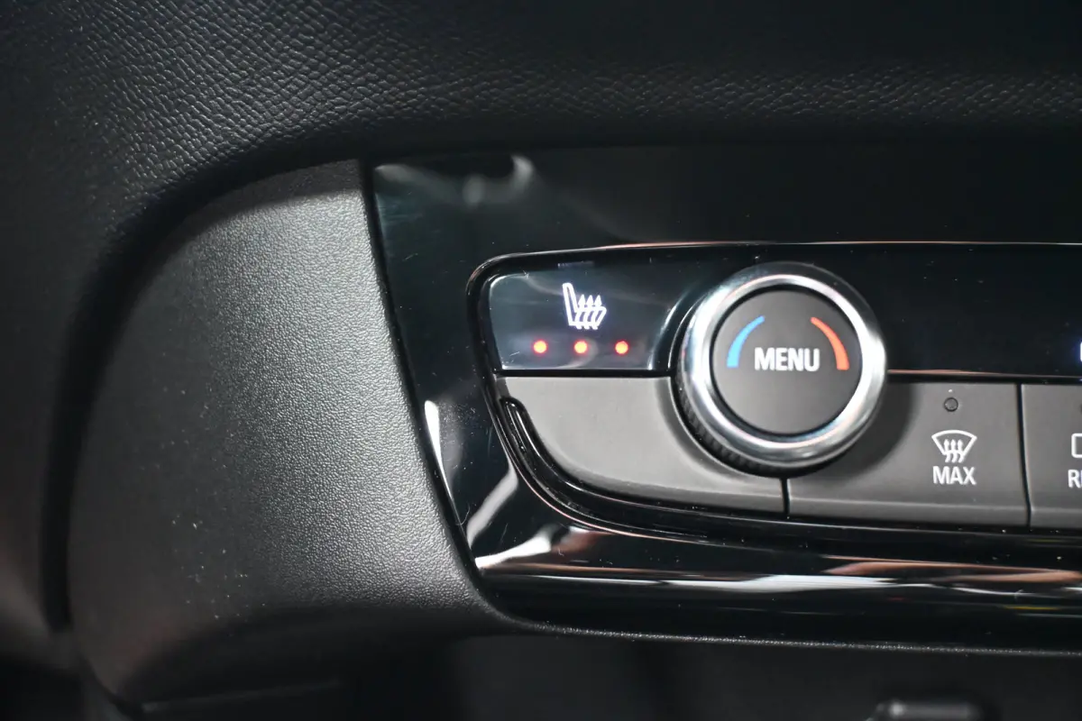 Electric Long Range GS 51 kWh DEMO-DEAL! | Stuur/Stoelverwarming | Navigatie | Dodehoek-Detectie | Keyless-Entry | Sportstoelen | !!