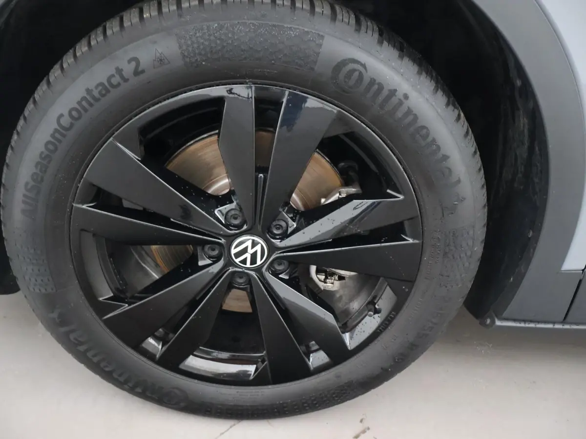 LIMITED EDITION 52 kWh + SFEERVERLICHTING | ADAPTIVE CRUISE | CAMERA | STUUR/STOELVERWARMING