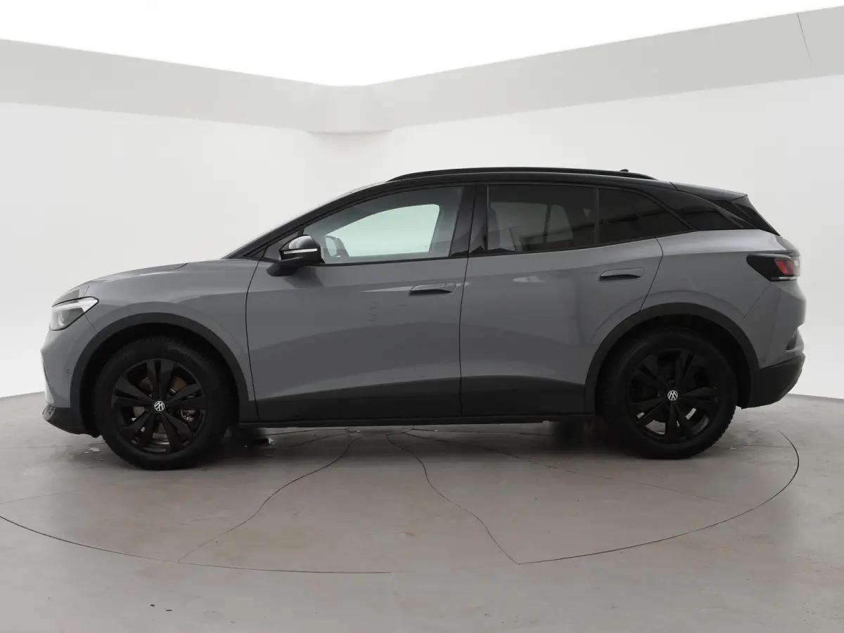LIMITED EDITION 52 kWh + SFEERVERLICHTING | ADAPTIVE CRUISE | CAMERA | STUUR/STOELVERWARMING
