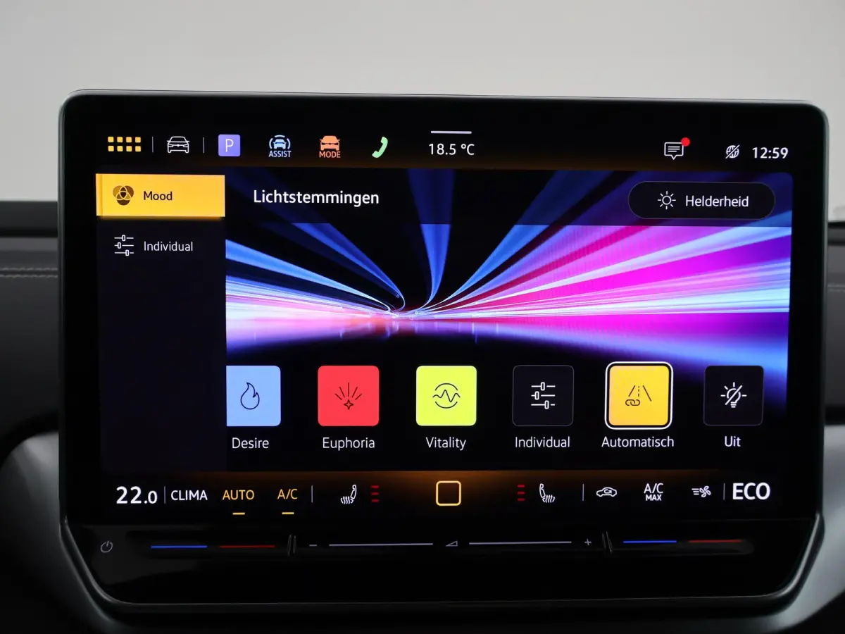 LIMITED EDITION 52 kWh + SFEERVERLICHTING | ADAPTIVE CRUISE | CAMERA | STUUR/STOELVERWARMING