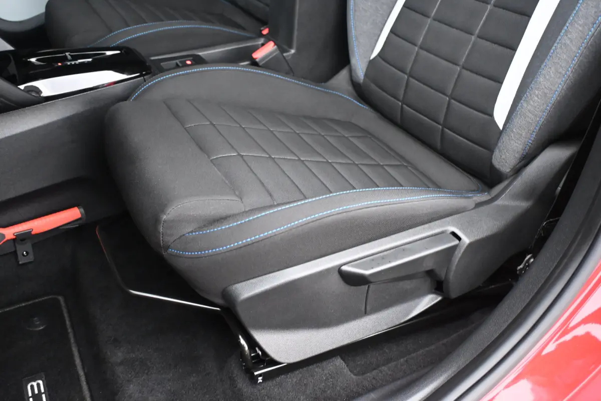 Business 113pk Comfort Range 44 kWh DEMO-DEAL! Tot 8 Jaar Garantie! | Navigatie | Parkeersensoren | Airco | Cruise Control | !!