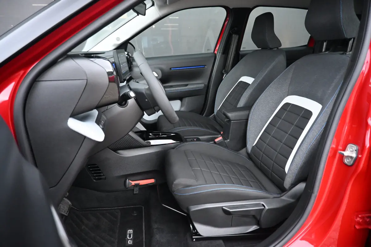 Business 113pk Comfort Range 44 kWh DEMO-DEAL! Tot 8 Jaar Garantie! | Navigatie | Parkeersensoren | Airco | Cruise Control | !!