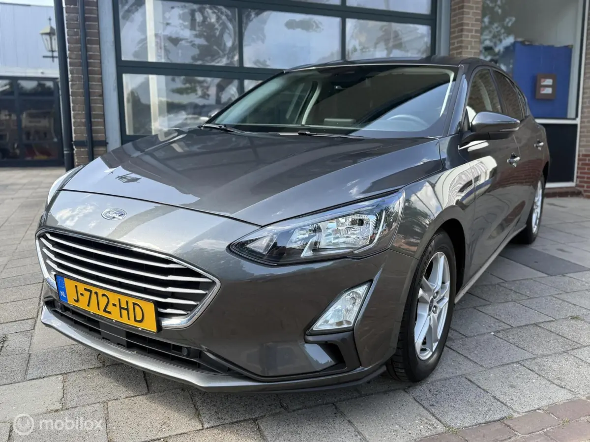 1.0 EcoBoost Trend Edition Business | CarPlay | Navi