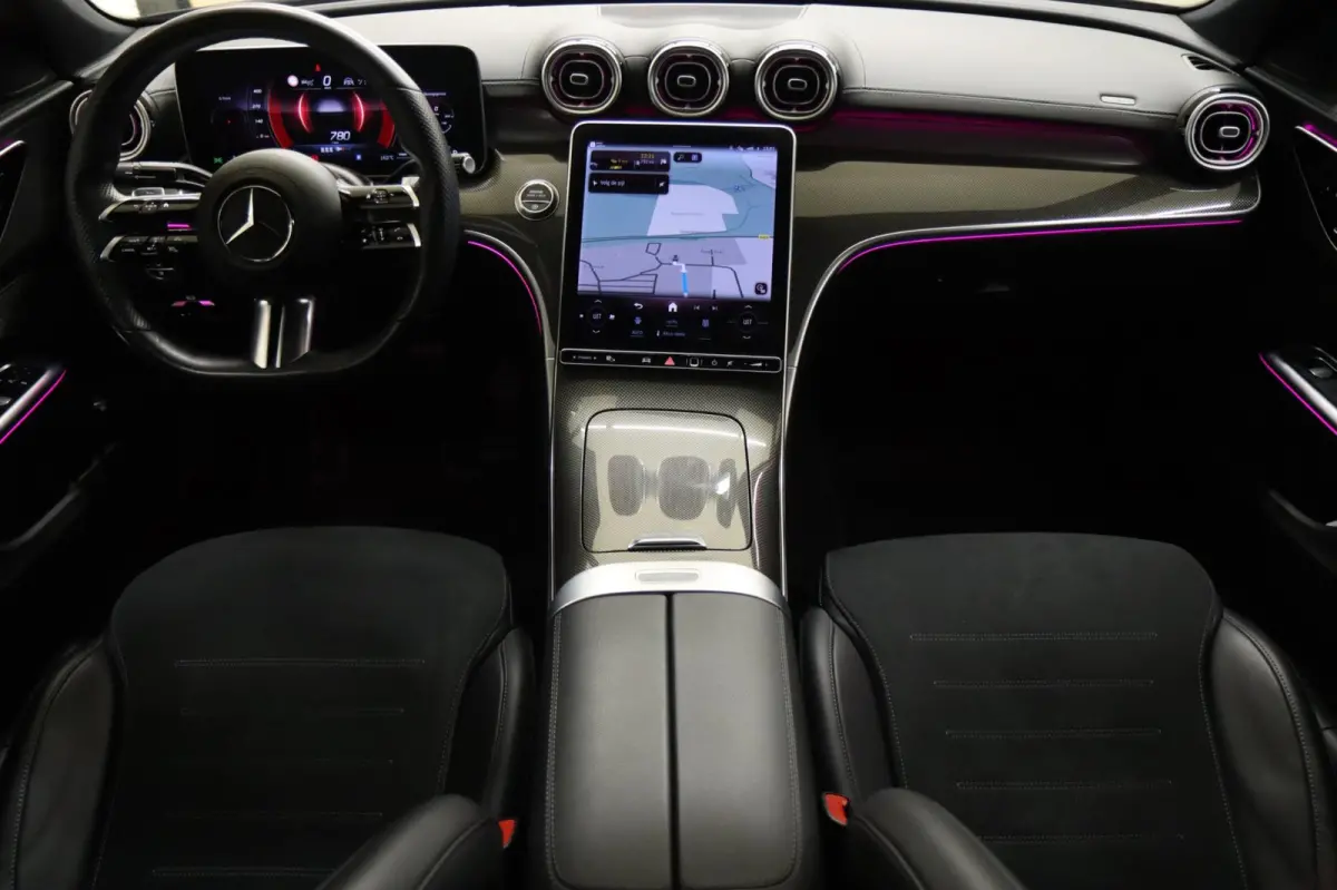 300 AMG/KEYLESS/SFEERVER/MEMORY/360CAM/CARPLAY/VOL