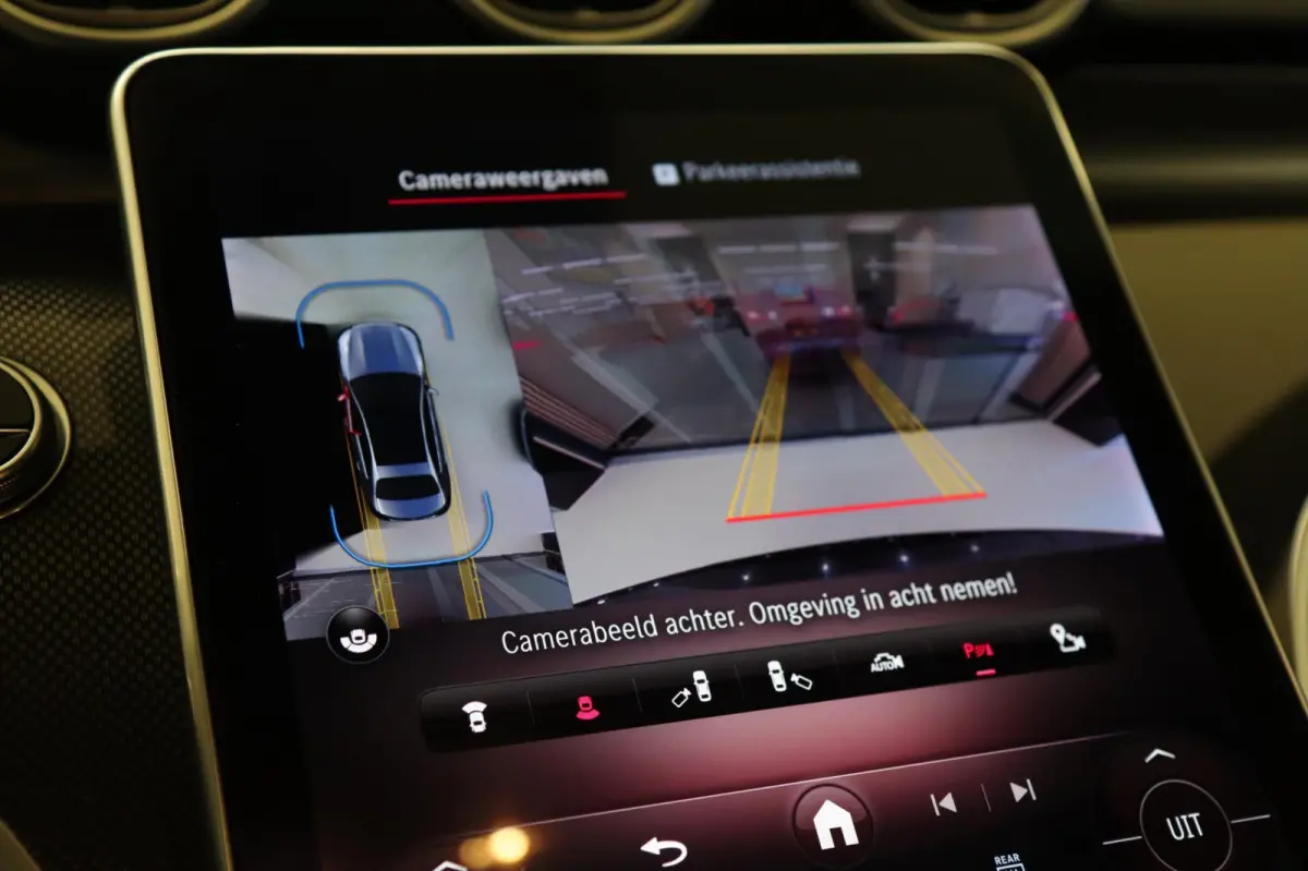 300 AMG/KEYLESS/SFEERVER/MEMORY/360CAM/CARPLAY/VOL