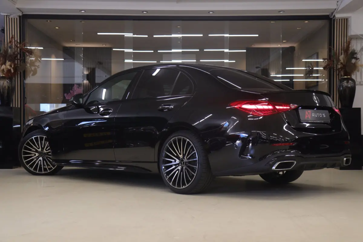 300 AMG/KEYLESS/SFEERVER/MEMORY/360CAM/CARPLAY/VOL