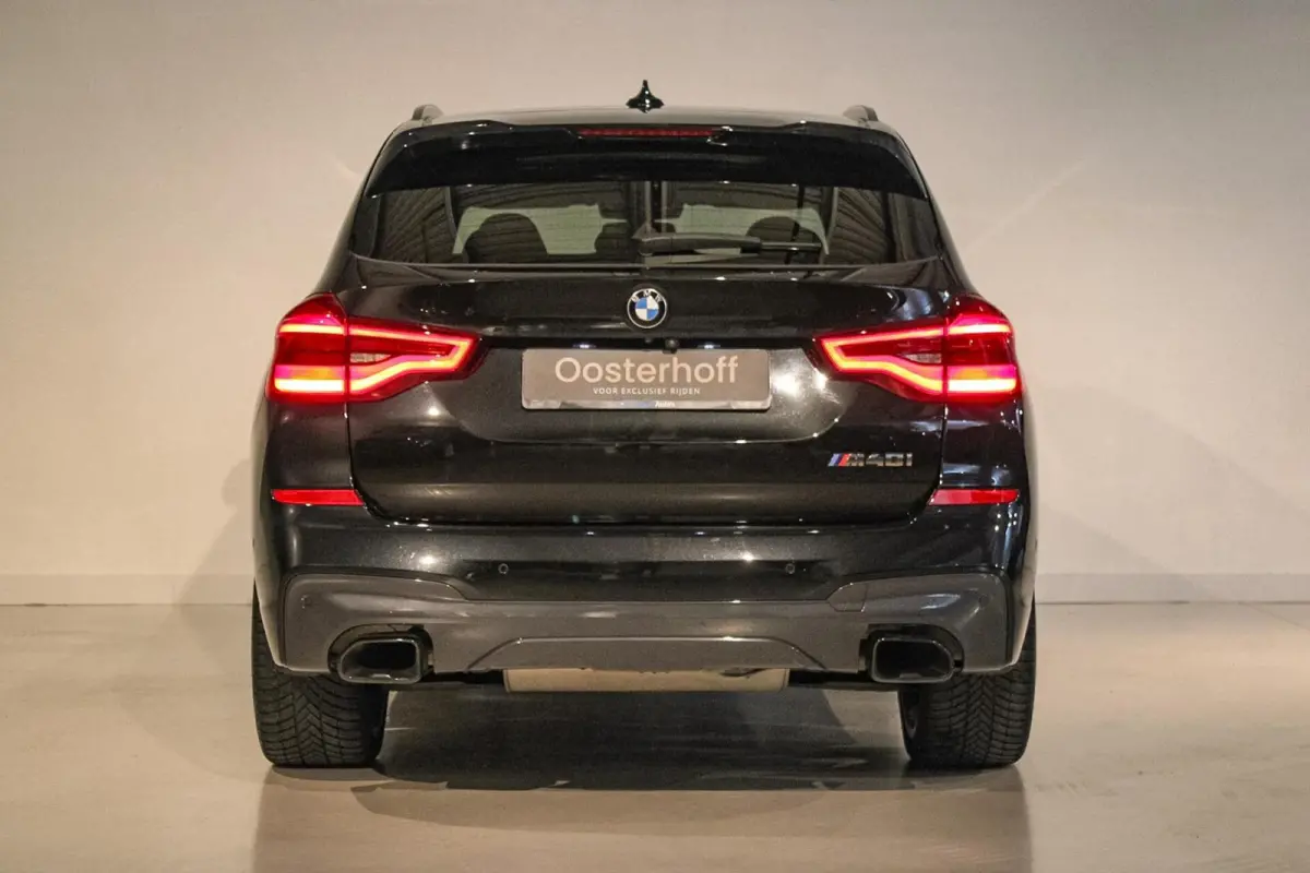 M40i xDrive High Executive M-sport PANO | INDIVIDUAL