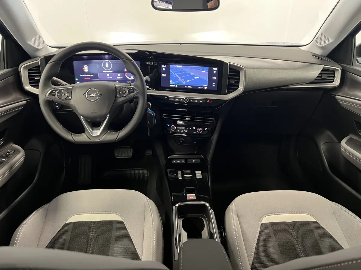 1.2 T. 130PK Automaat Business Elegance / Camera / Pdc / stoel-st.verw. /