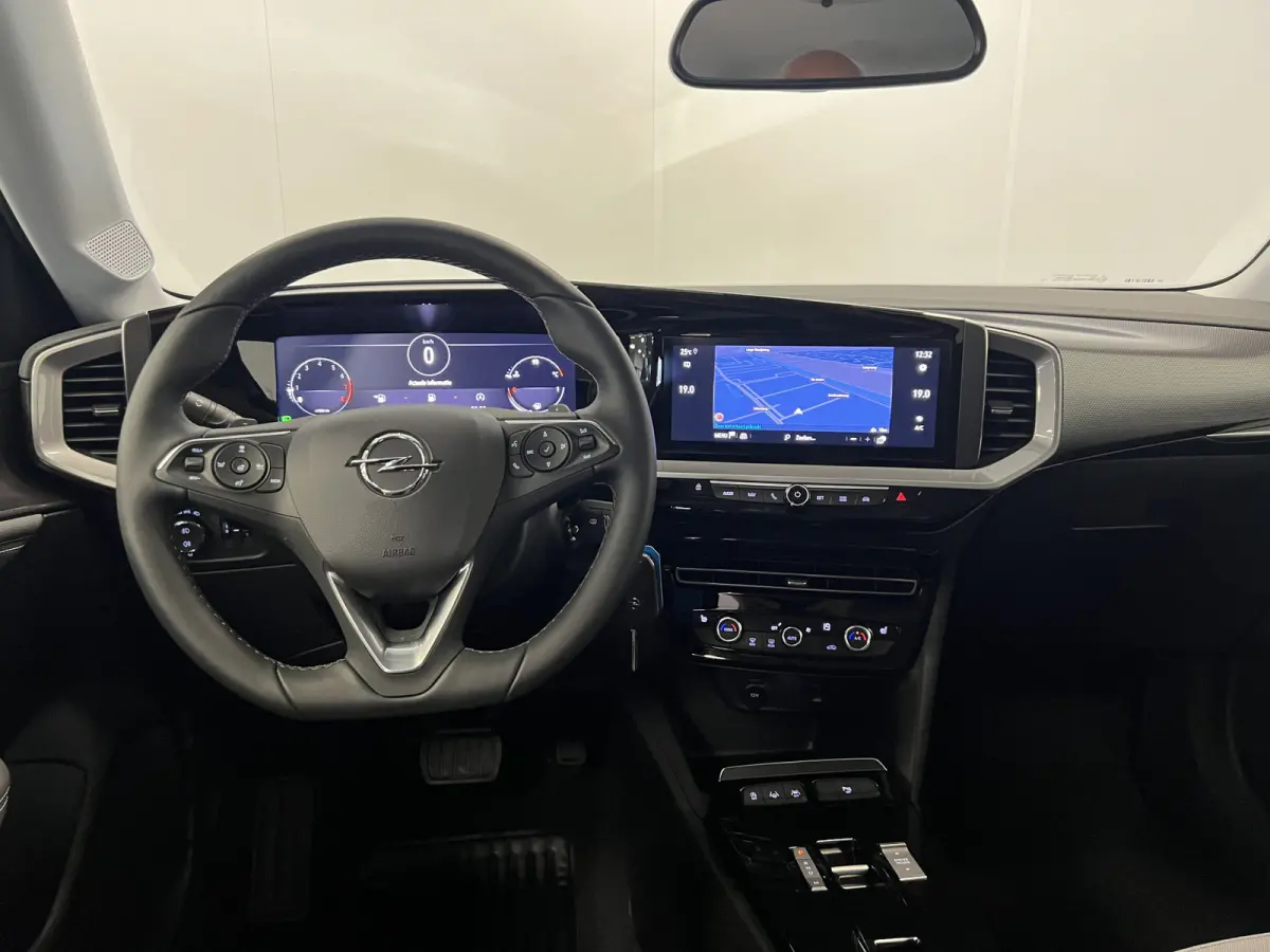 1.2 T. 130PK Automaat Business Elegance / Camera / Pdc / stoel-st.verw. /