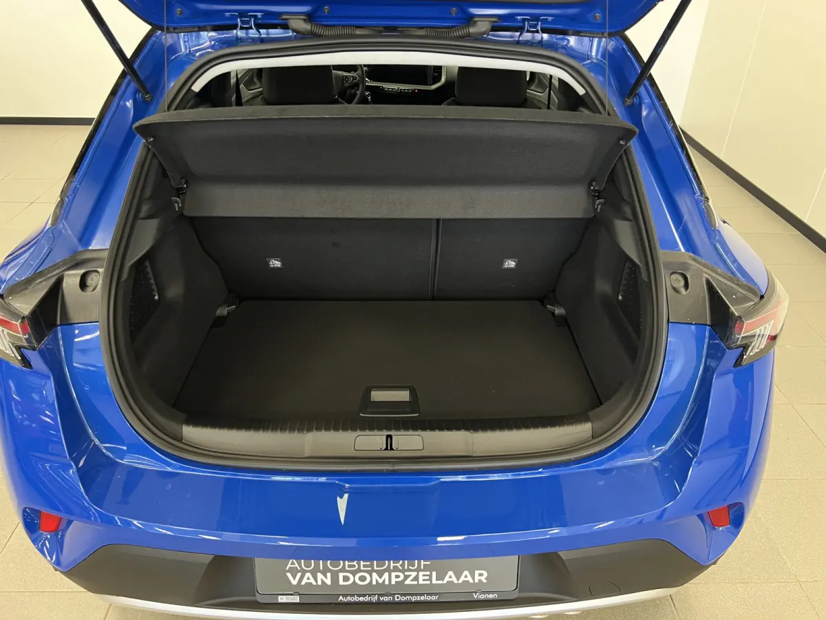 1.2 T. 130PK Automaat Business Elegance / Camera / Pdc / stoel-st.verw. /