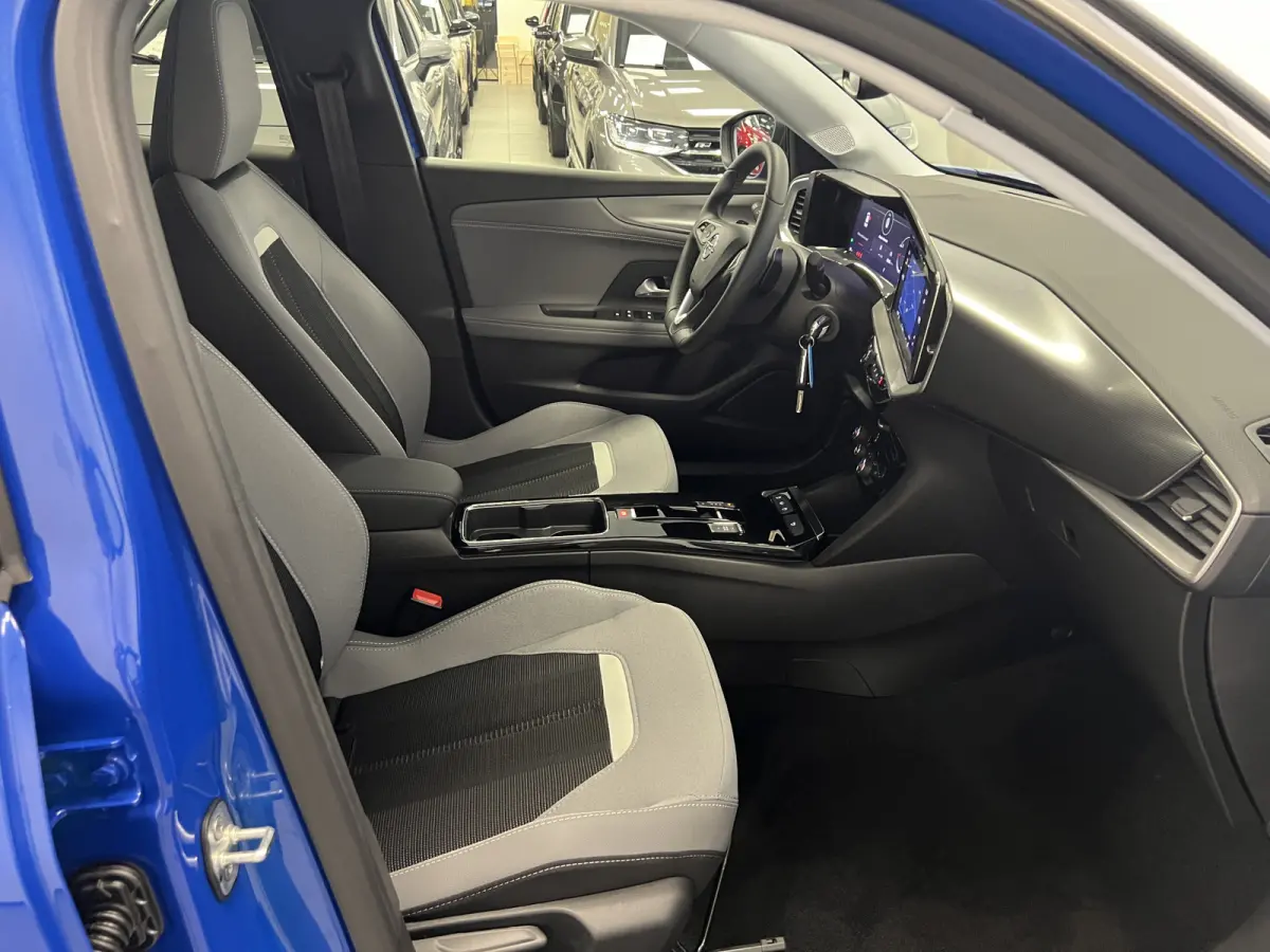 1.2 T. 130PK Automaat Business Elegance / Camera / Pdc / stoel-st.verw. /