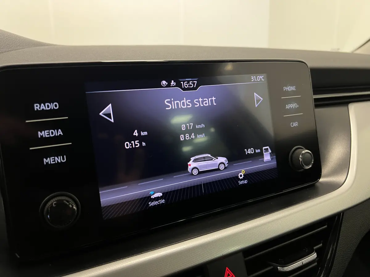 1.0 TSI Business Edition / Digi dashb. / Camera / Climate.c / /