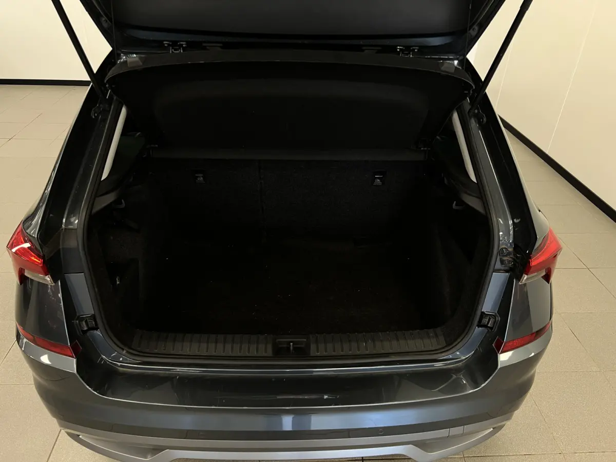 1.0 TSI Business Edition / Digi dashb. / Camera / Climate.c / /