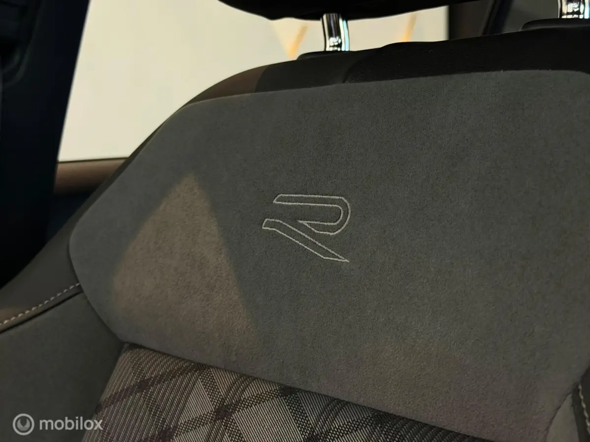 1.5 TSI 3x R-Line Panorama/Black Style/Keyless/Matrix