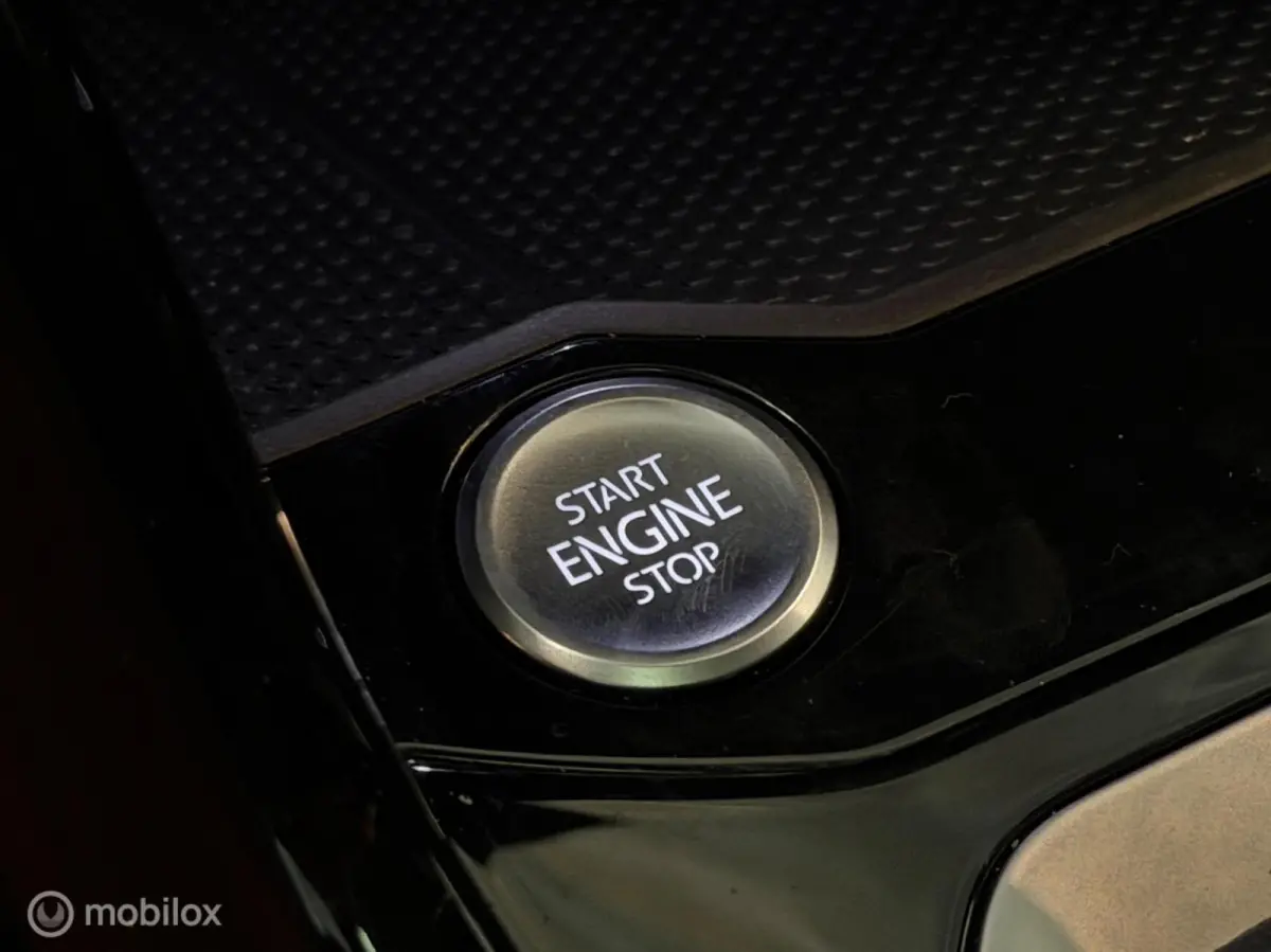 1.5 TSI 3x R-Line Panorama/Black Style/Keyless/Matrix