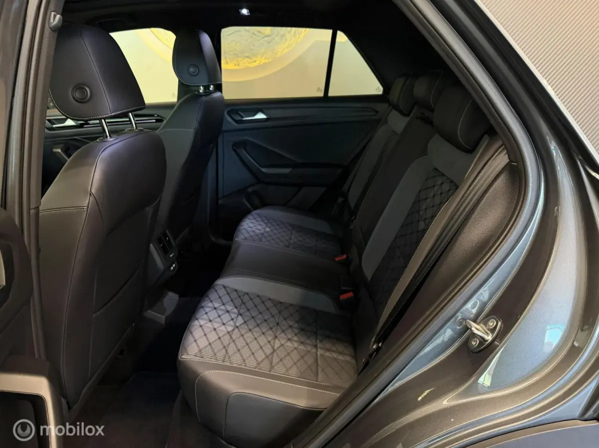 1.5 TSI 3x R-Line Panorama/Black Style/Keyless/Matrix