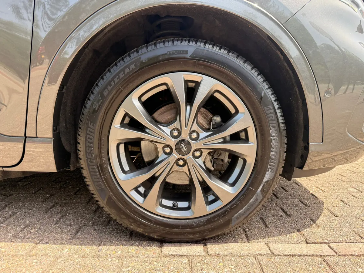 2.5 PHEV 225 ST-line X l B&O l LED l Winterpack
