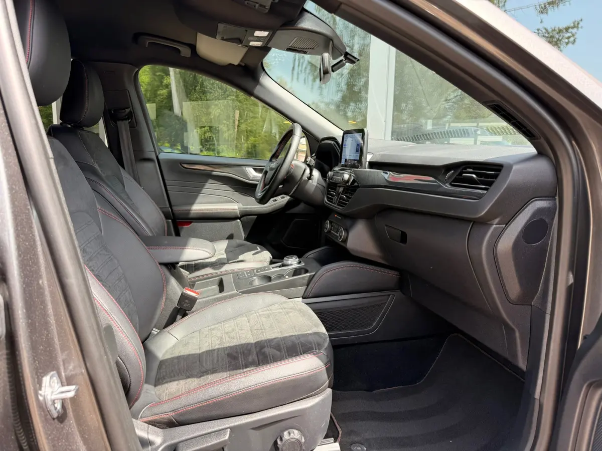 2.5 PHEV 225 ST-line X l B&O l LED l Winterpack