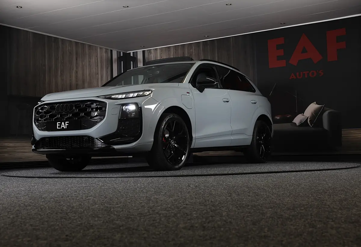 1.5 200kW e-hybrid S Line / Head Up / Sonos / Memory / 360 Camera / Acc / Lane Assist / Dode Hoek / Open Pano / 20 Inch