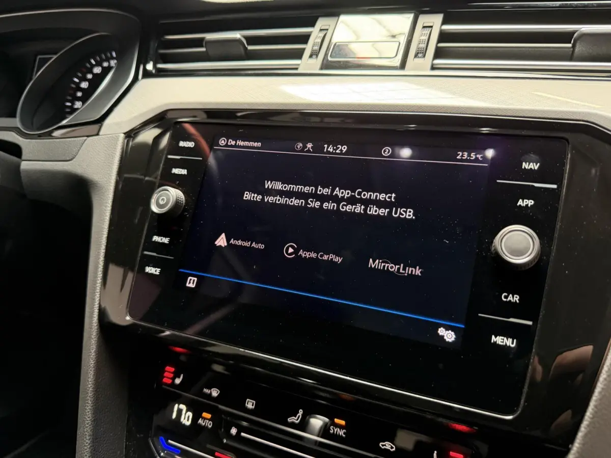 1.5 TSI R-Line | Matrix | Camera