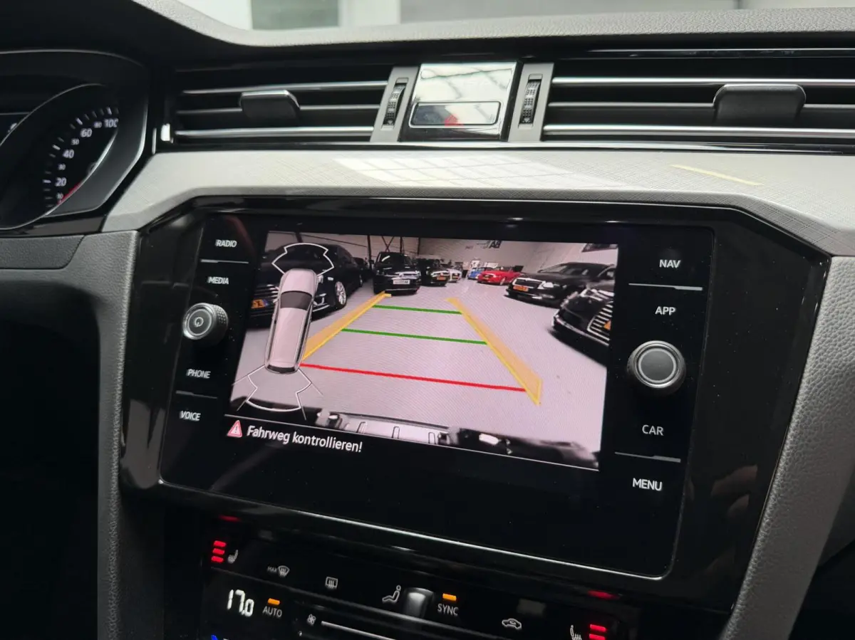 1.5 TSI R-Line | Matrix | Camera