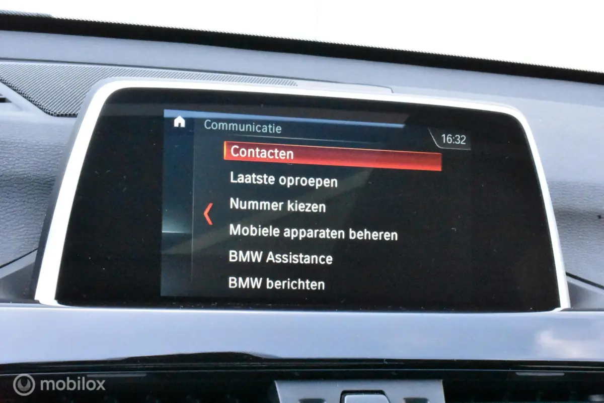 sDrive18i AUT. Sport Alpinweiss Pano Stoelverw. 18" LMV Privacyglass Nette auto!