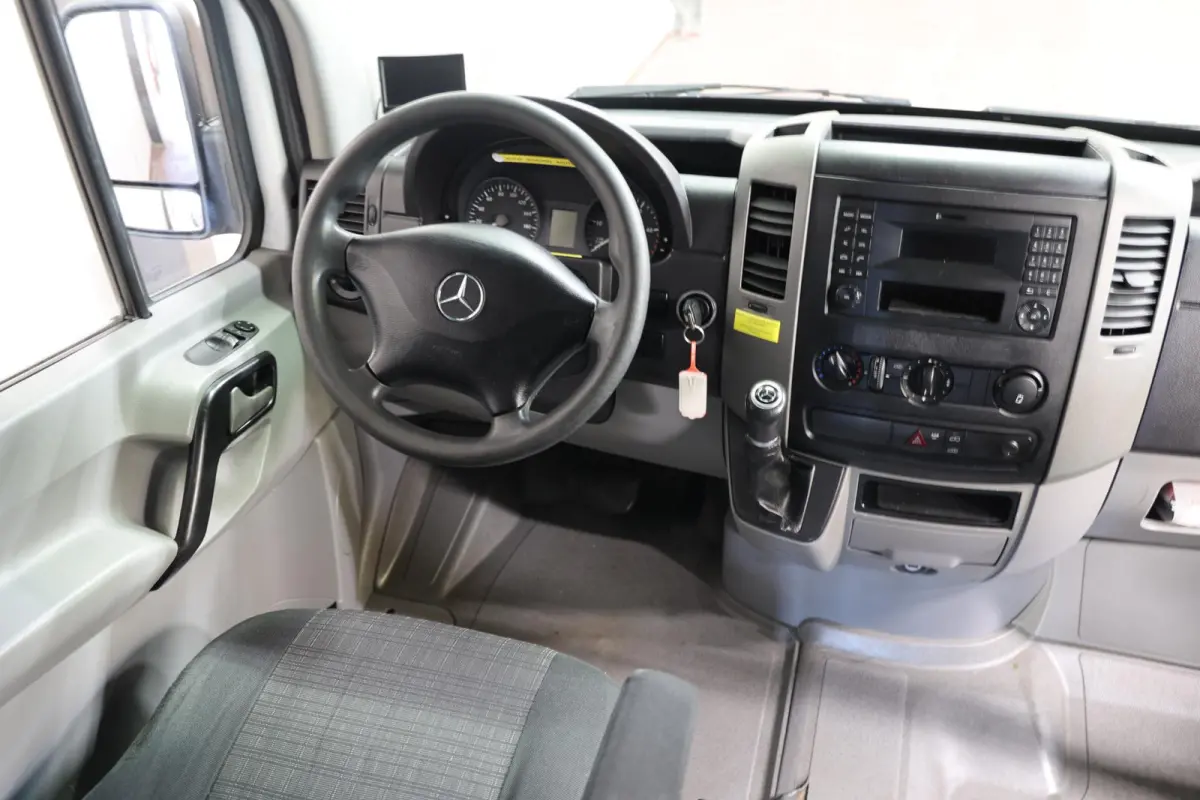 311 2.2 CDI AUTOMAAT L3H2 POST NL EURO 6