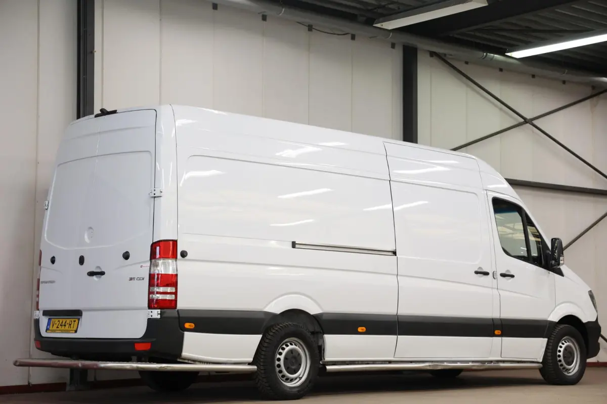 311 2.2 CDI AUTOMAAT L3H2 POST NL EURO 6