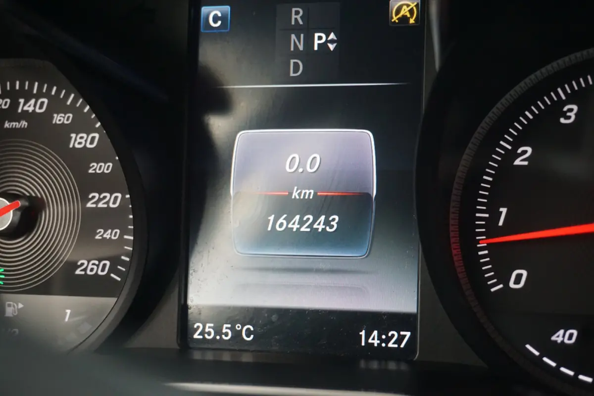 250 Prestige | Airco (automatisch) | Cruise control | Electronic climate controle