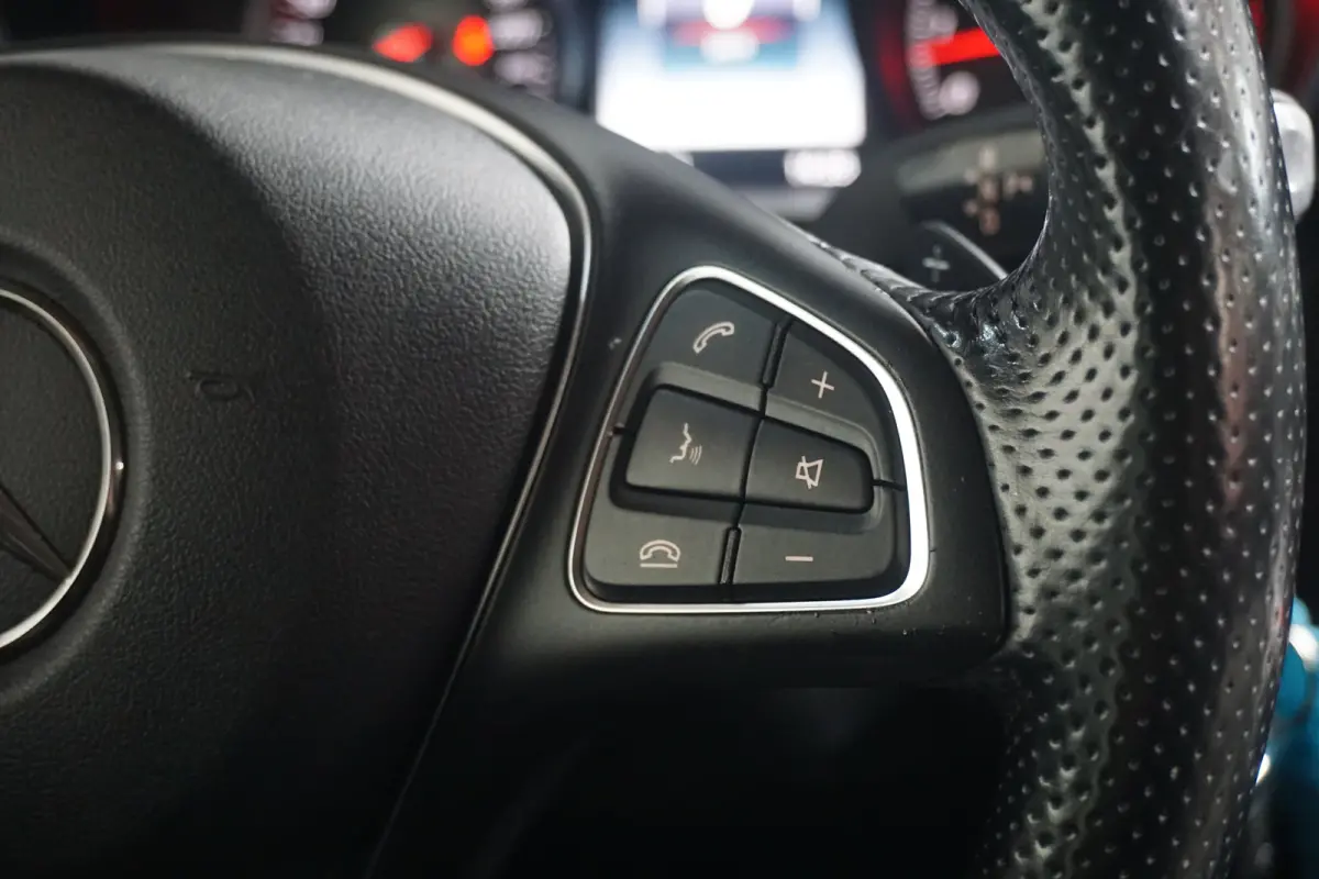 250 Prestige | Airco (automatisch) | Cruise control | Electronic climate controle