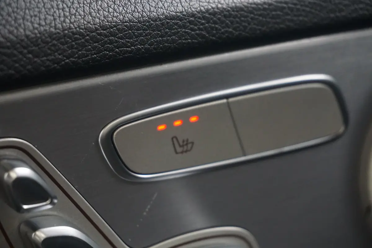 250 Prestige | Airco (automatisch) | Cruise control | Electronic climate controle