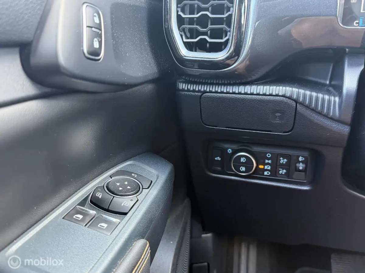 2.0 204pk EcoBlue WILDTRAK 2024 / 4WD / NL-AUTO / Full options / 3500kg / NAP