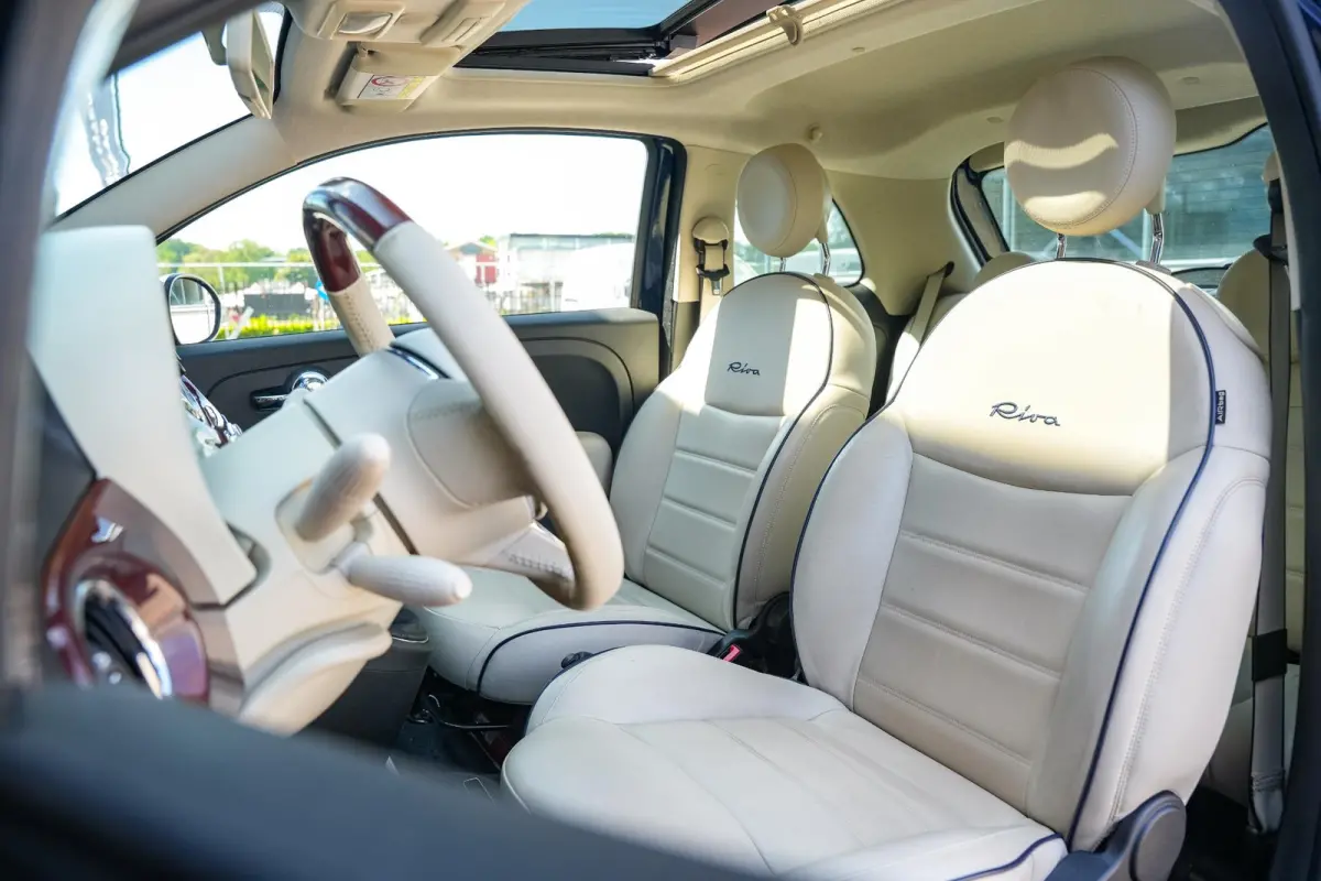 0.9 TwinAir T Riva Schuifdak Leer Navigatie Cruise Control PDC