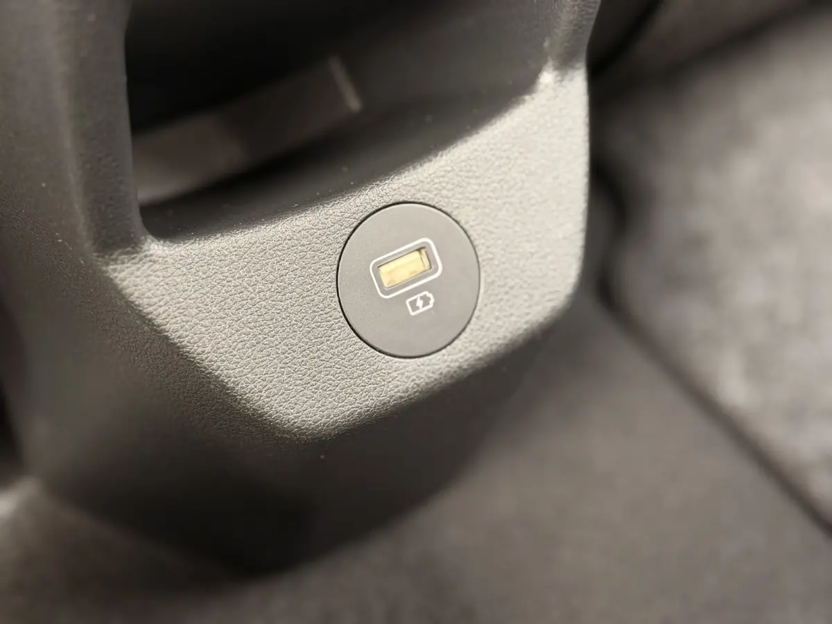 1.0 T-GDI LED BOSE Trekh. Camera CarPlay 17' Navi Clima Cruise