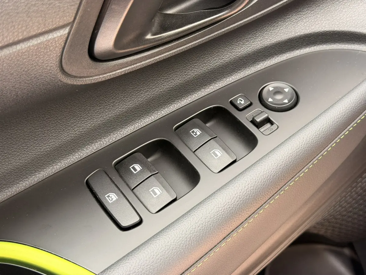 1.0 T-GDI LED BOSE Trekh. Camera CarPlay 17' Navi Clima Cruise