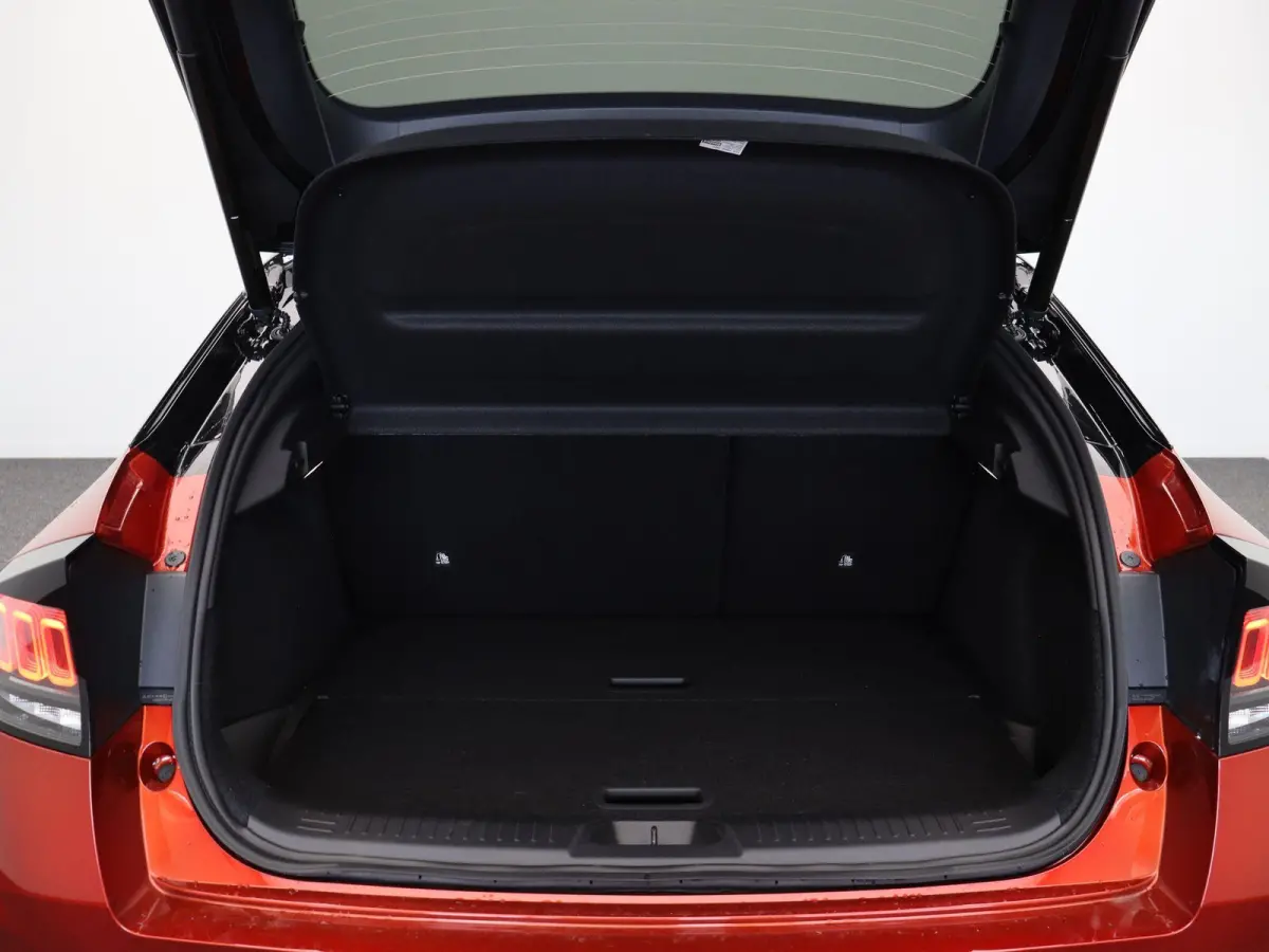 Evolve 52 kWh | Panoramadak | 445km WLTP | Bose Audio | Head-Up Display | Elektrische Achterklep |