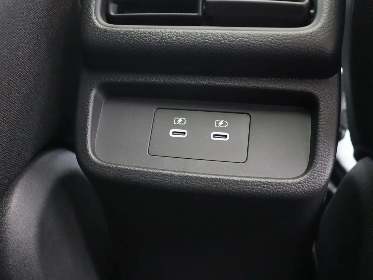 Evolve 52 kWh | Panoramadak | 445km WLTP | Bose Audio | Head-Up Display | Elektrische Achterklep |