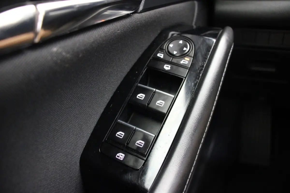 2.0 e-SkyActiv-G M Hybrid Comfort - Carplay, Camera, Stoelverw. Trekhaak