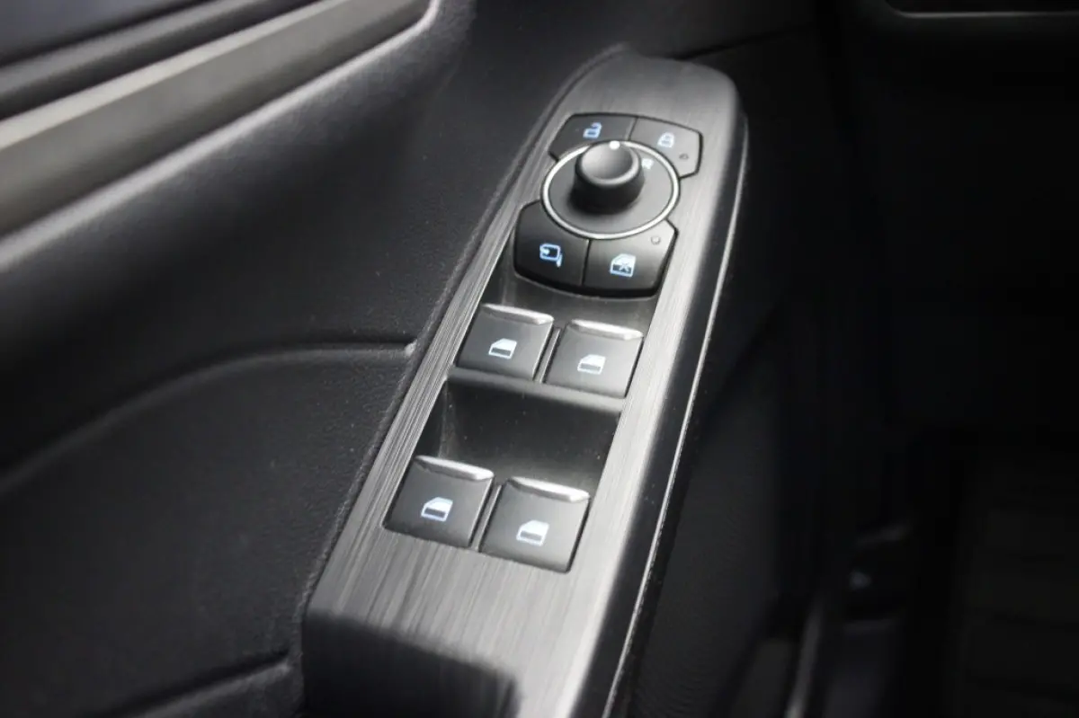 2.5 PHEV Titanium - Digitaal Cockpit, Carplay, Camera, Stoelverw. Trekhaak