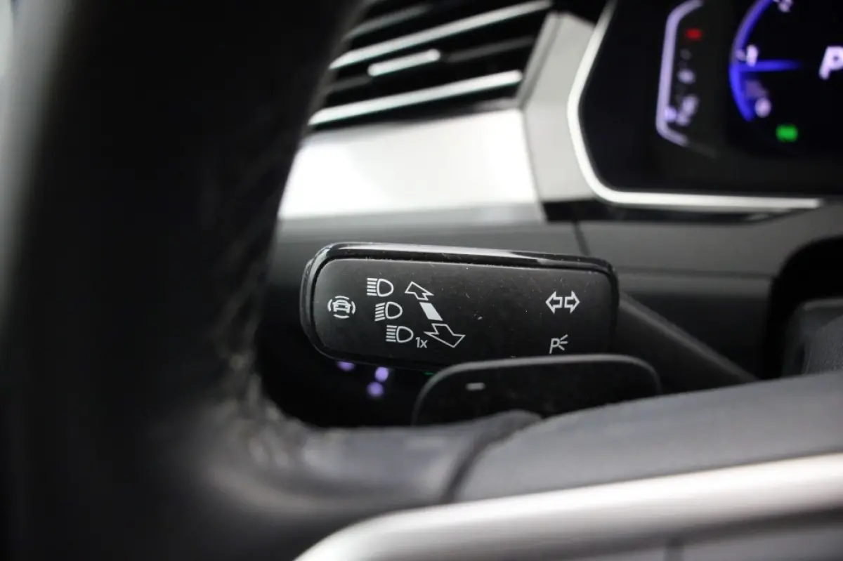 2.0 TDI Business Automaat - Digitaal Cockpit, Carplay, Stoelverw.