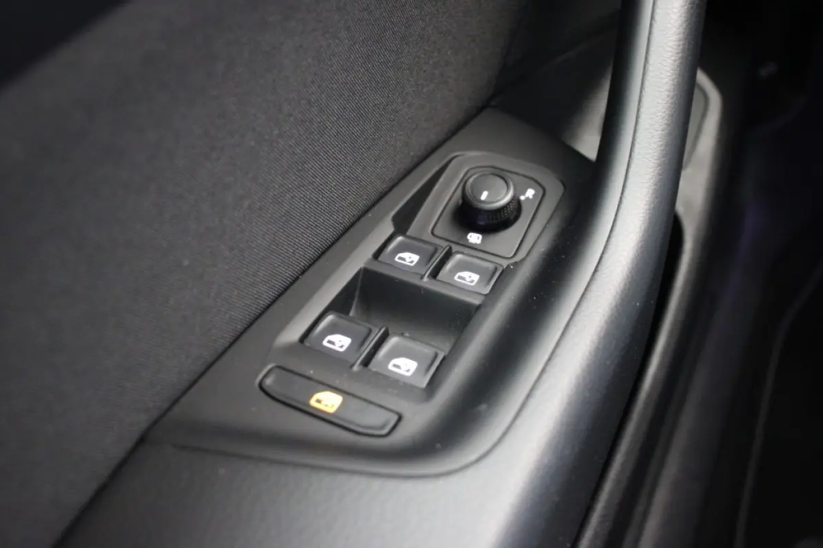2.0 TDI Business Automaat - Digitaal Cockpit, Carplay, Stoelverw.