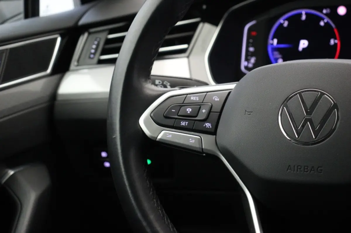 2.0 TDI Business Automaat - Digitaal Cockpit, Carplay, Stoelverw.