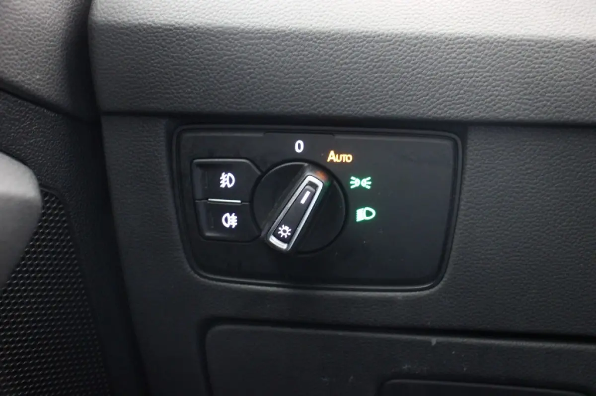 2.0 TDI Business Automaat - Digitaal Cockpit, Carplay, Stoelverw.