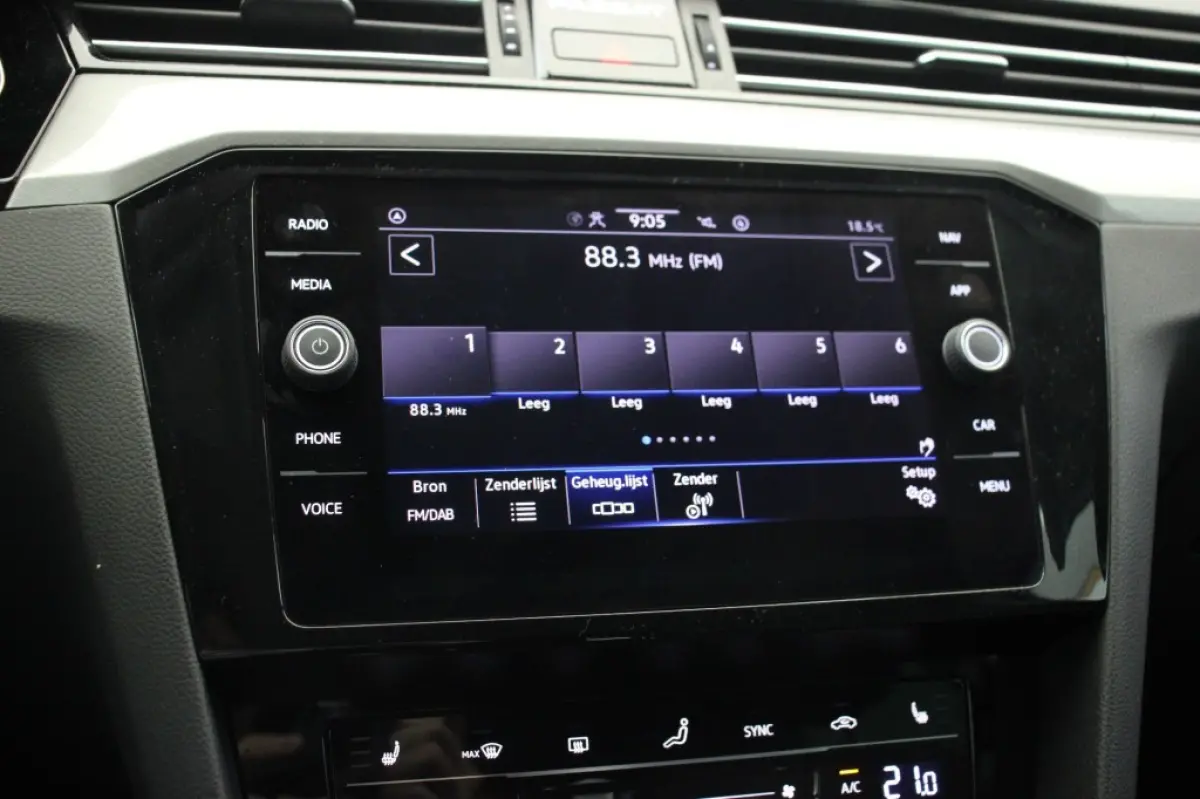 2.0 TDI Business Automaat - Digitaal Cockpit, Carplay, Stoelverw.