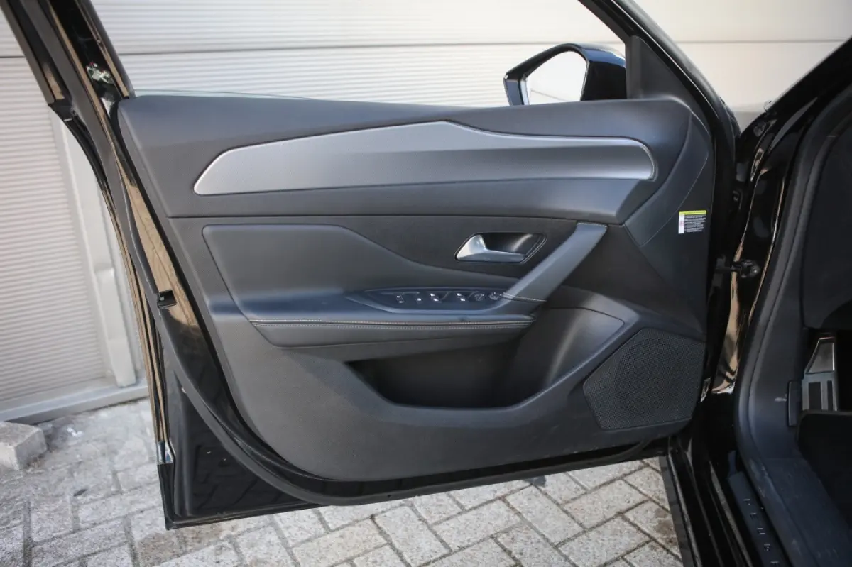 1.6 PHEV 225 GT