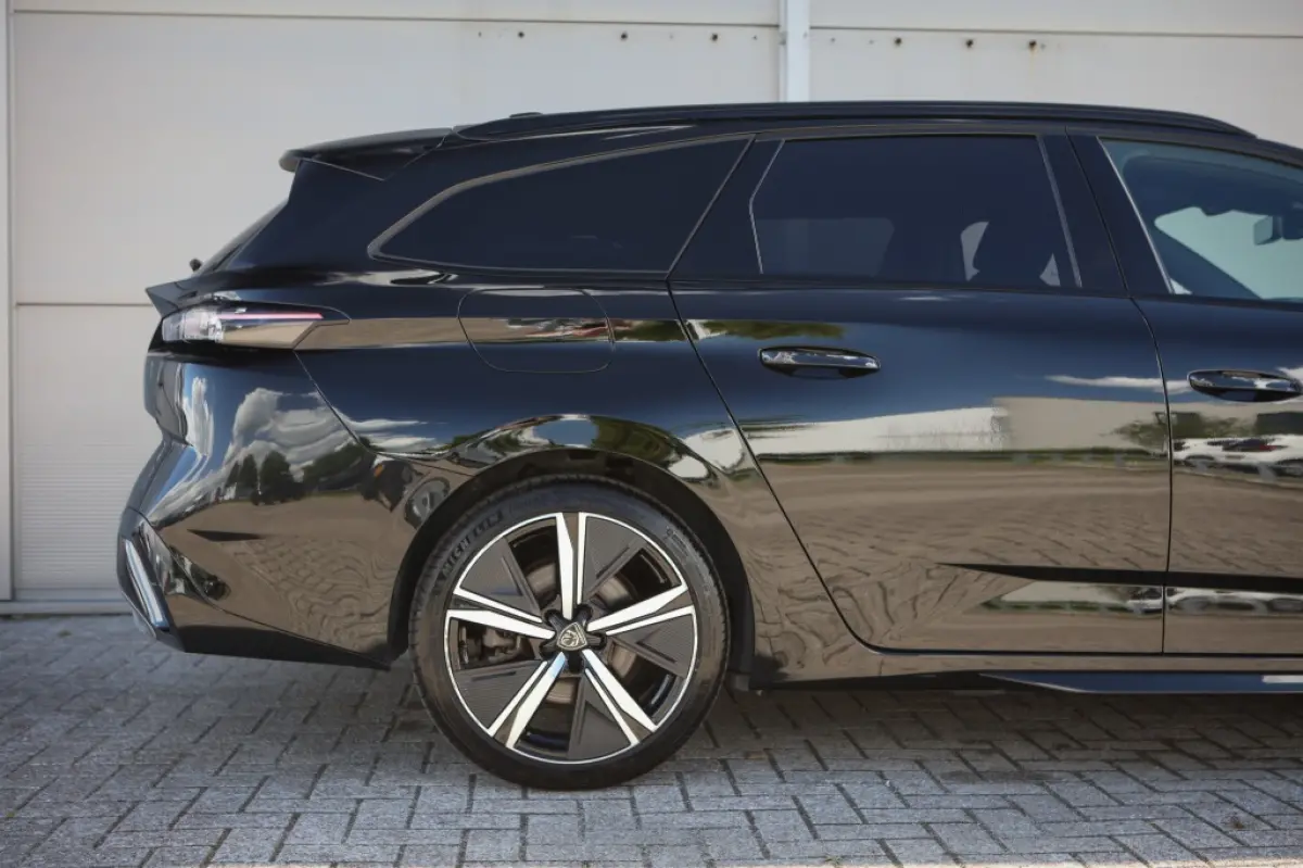 1.6 PHEV 225 GT