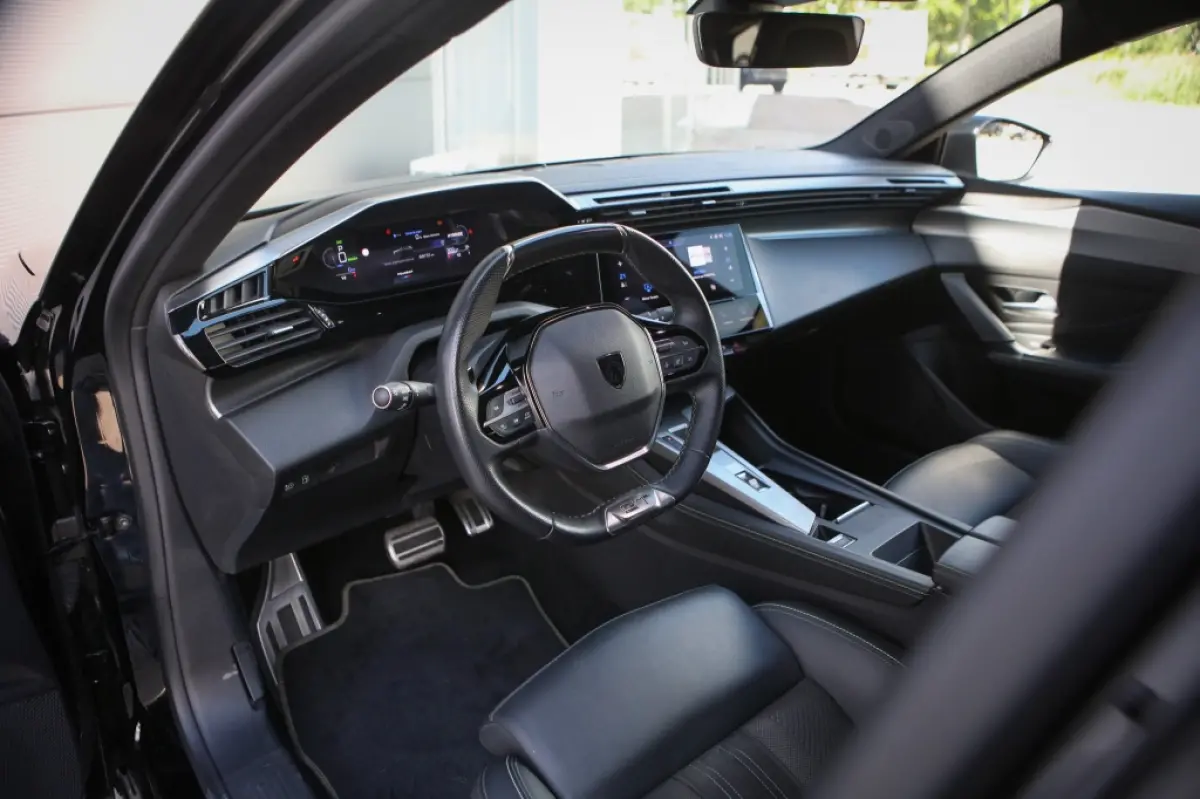 1.6 PHEV 225 GT